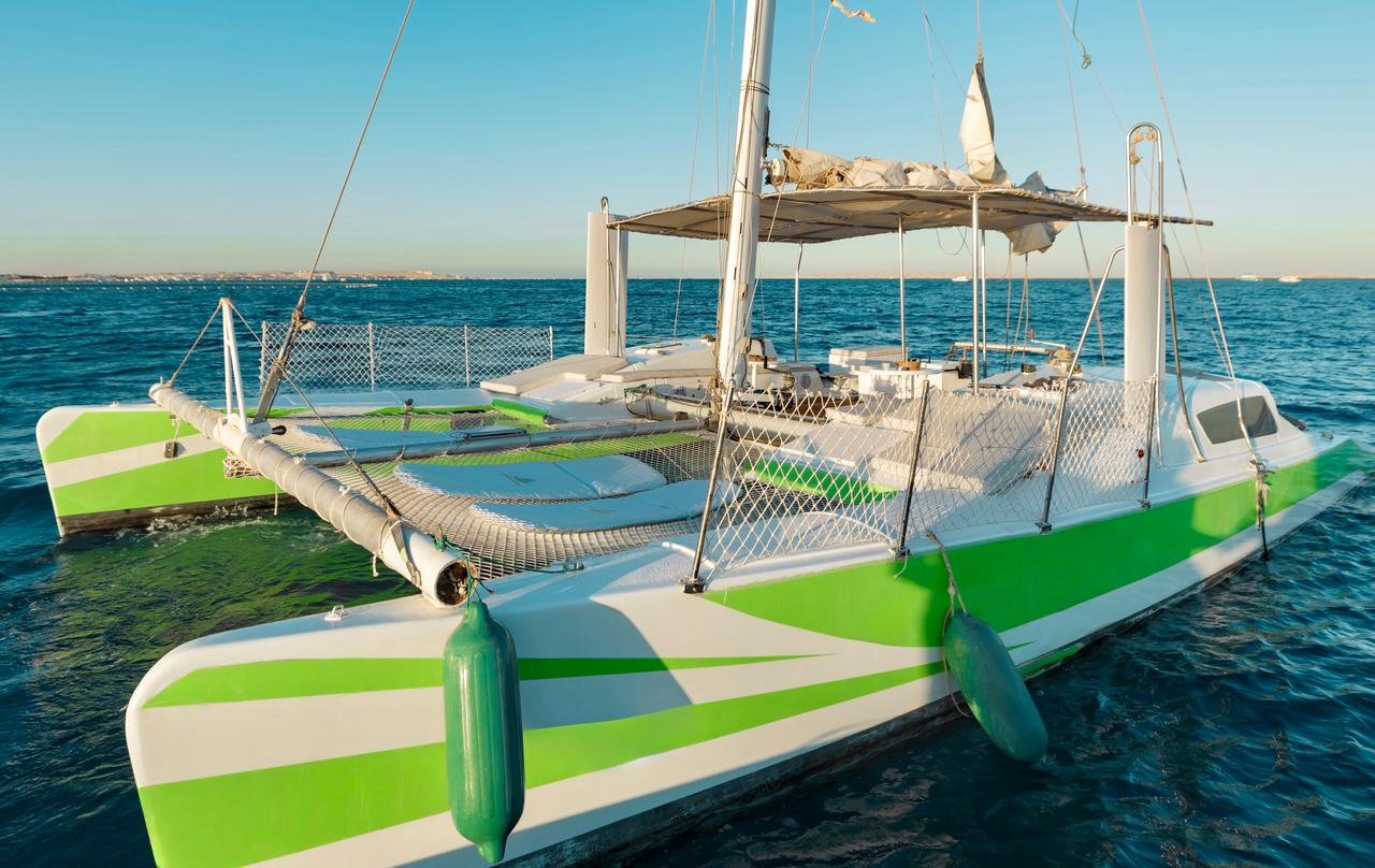 Catamaran Tour Hurghada